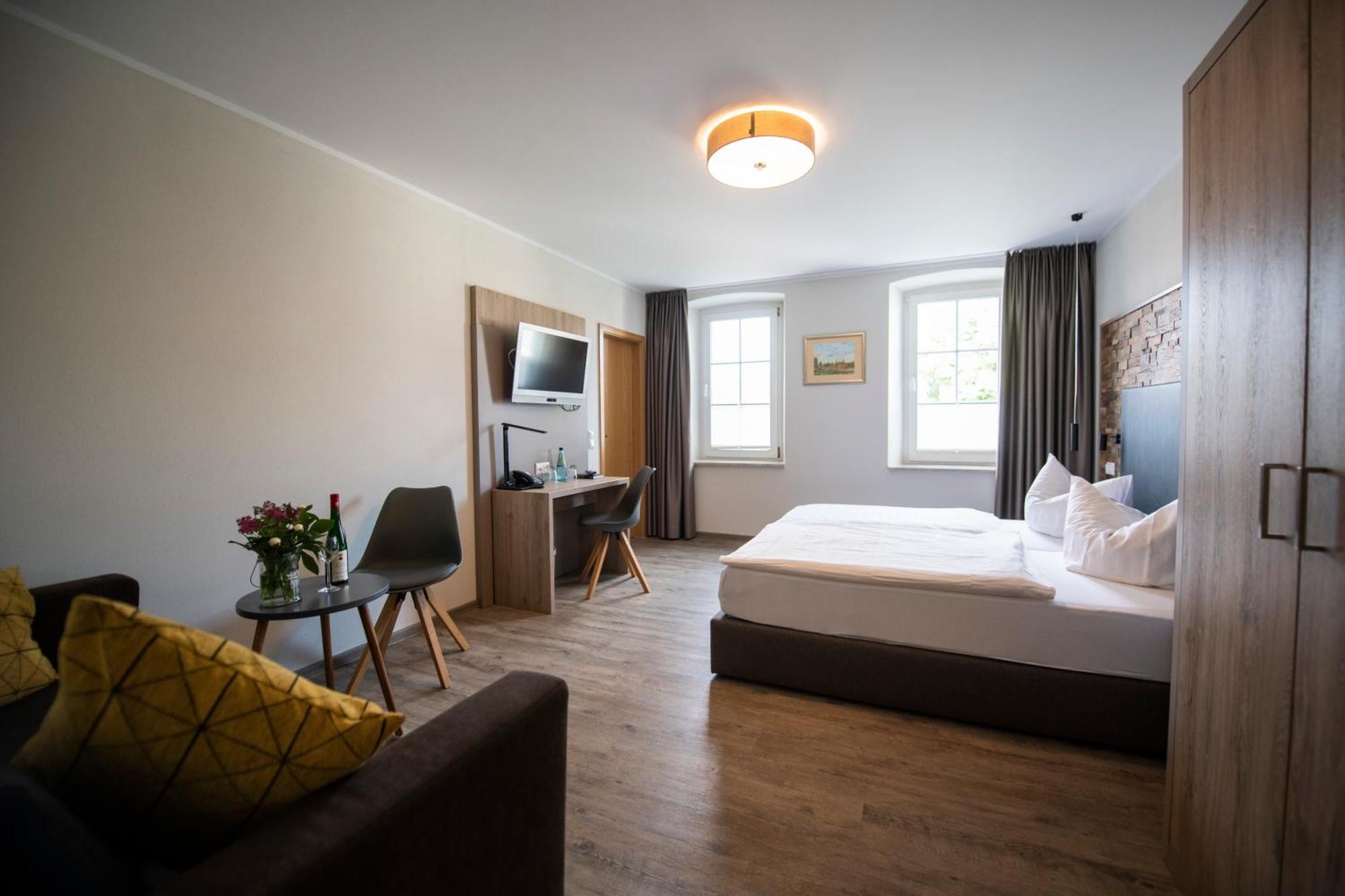 Landhotel Zum Erbgericht Stolpen Exterior foto
